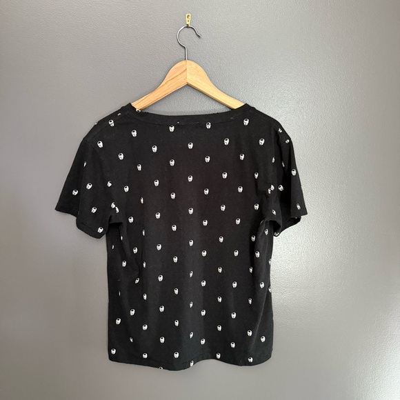 Z Supply Women V Neck Black Skull Fitted Graphic Tee Shirt Size Medium - Picture 3 of 4